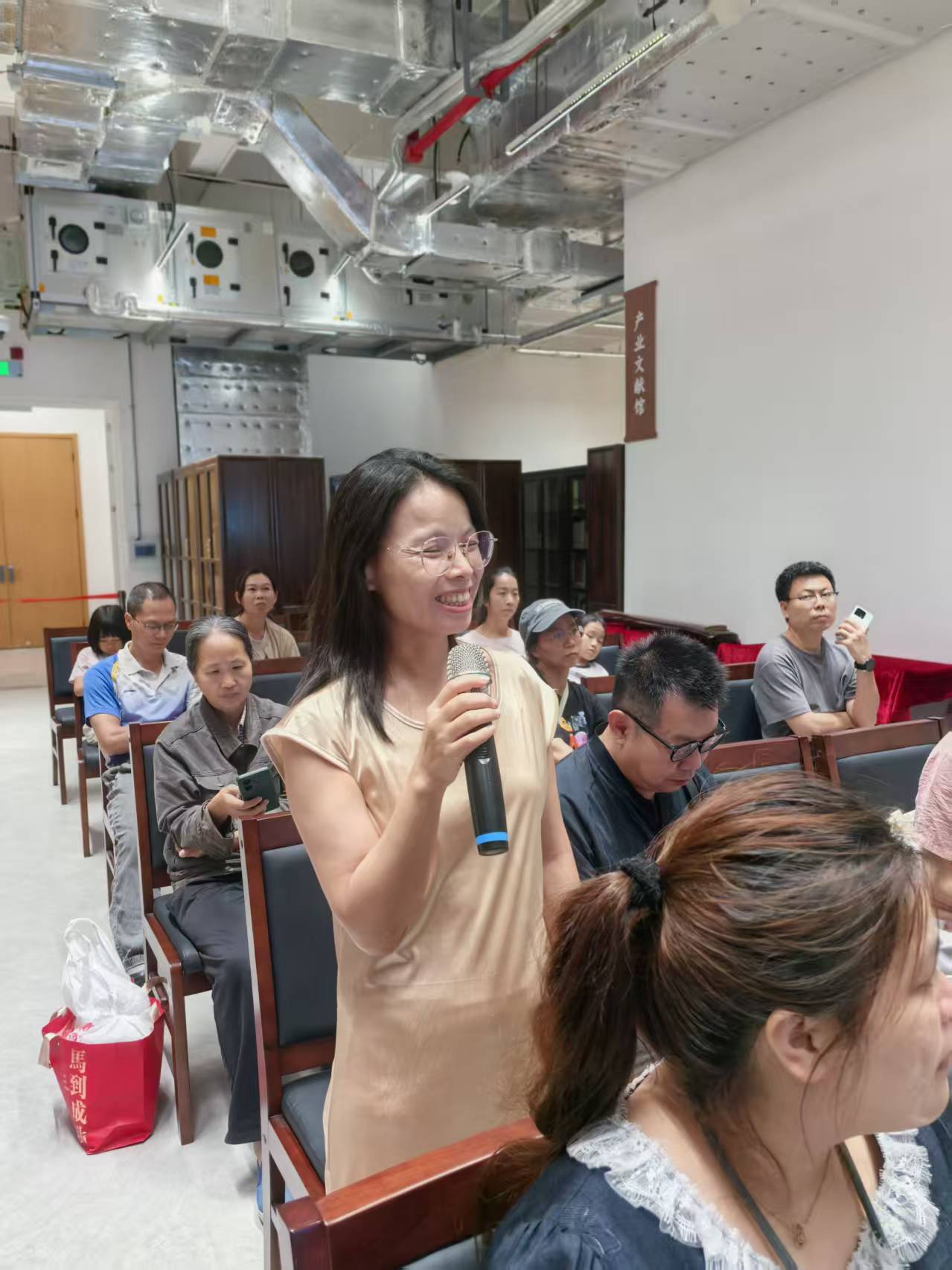 1779674254664296.jpg 互动环节,读者提问(裁掉部分吊顶)